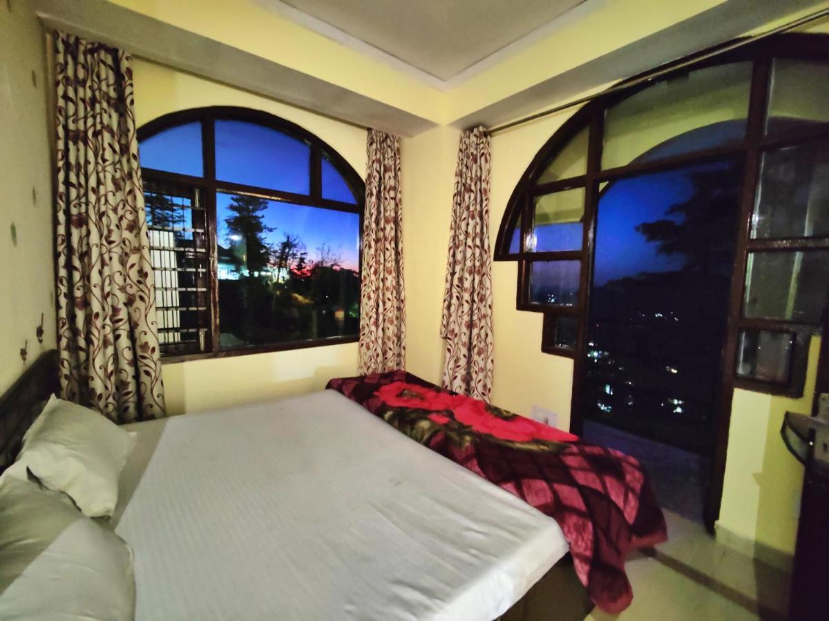 Hotel Taj Palace Near Mall Road Shimla Esterno foto
